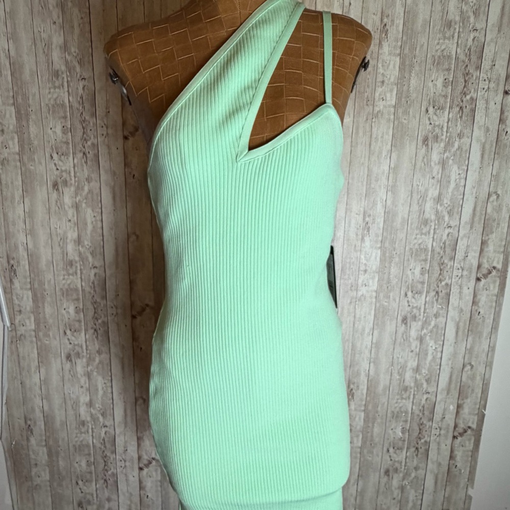 NWT Bebe One-Shoulder Green Ash Bandage Dress - Picture 2 of 9